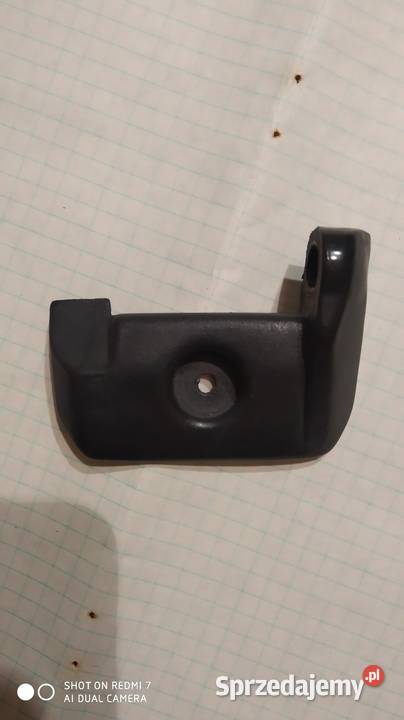 VW T4 Doka Zaślepka śrub zawiasu dzwi prawych dostawcze Tomaszów Mazowiecki sprzedam