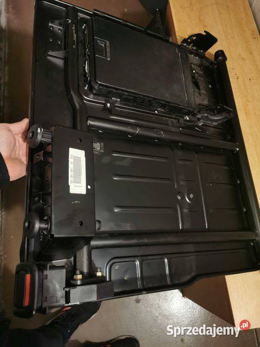 Schowek Pokrowiec Worek na Narty Audi A4 A6 osobowe Łódź sprzedam