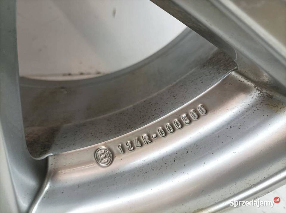 FELGA ALUMINIOWA R17 5X112 ET27 OC66MM 75JX17H2