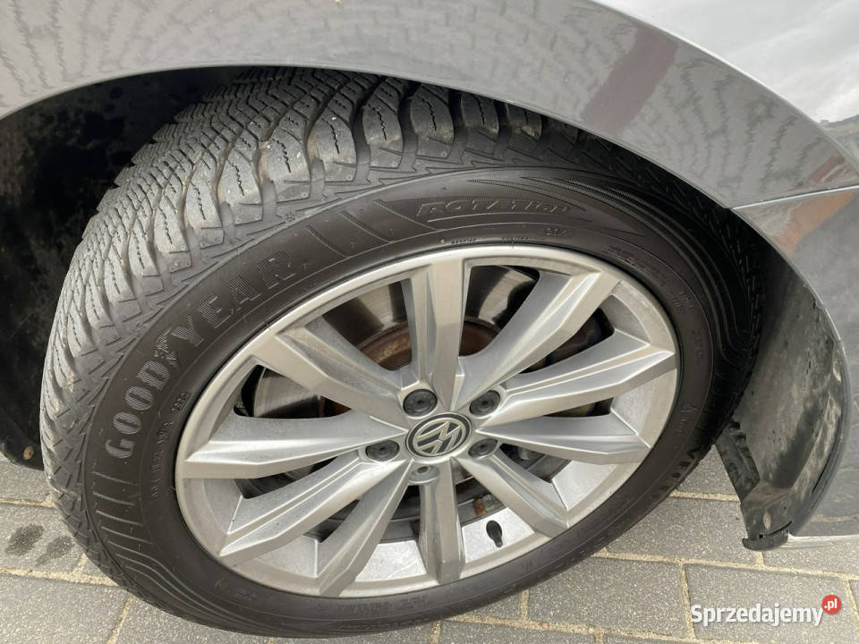 Volkswagen Passat 240 wirtualne zegary 4Motion immobilizer