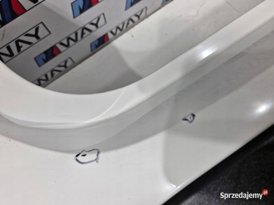 BMW X1 F48 ZDERZAK TYLNY ORYGINAŁ A300