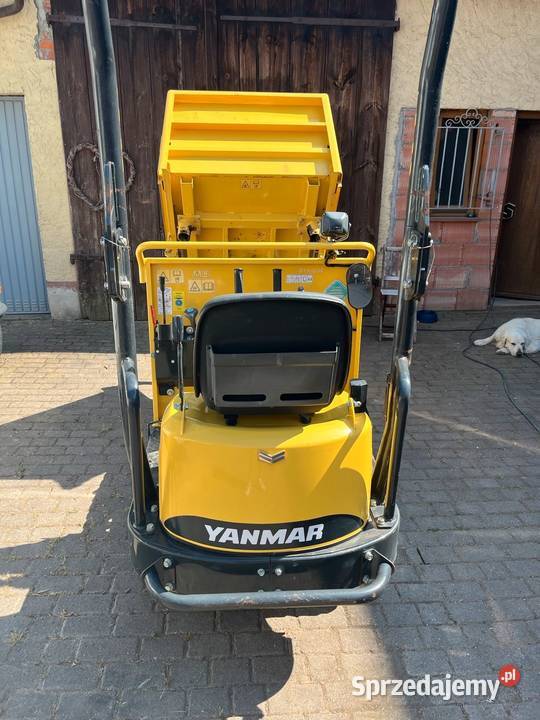 Wywrotka Yanmar C12R taczka z napędem silnikowym