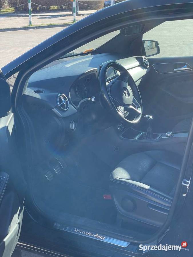 MercedesBenz Klasa B 180 Night Package 172 Rok produkcji 2013 Klasa B Koszalin