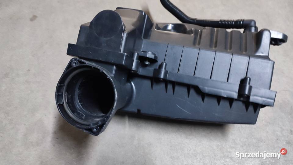 OBUDOWA FILTRA POWIETRZA Z NOWYM FILTREM AUDI VW Części samochodowe Wrocław sprzedam
