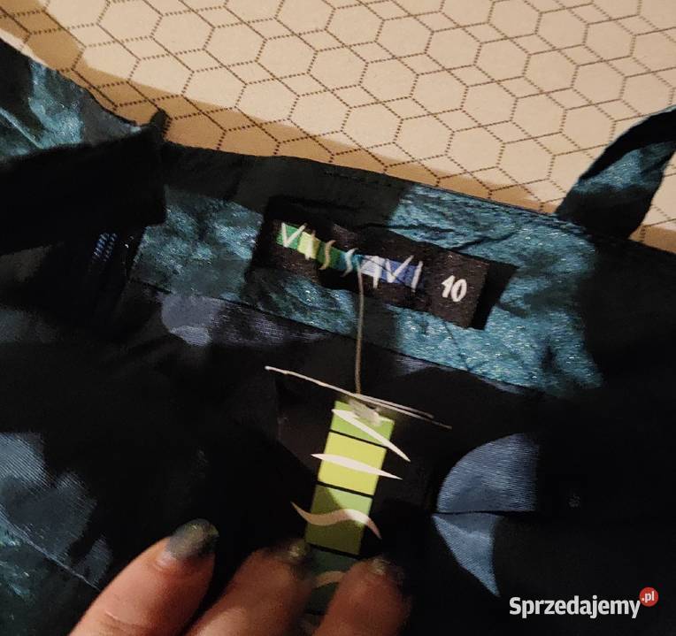 Sukienka bombka z połyskującymi drobinkami Piaseczno sprzedam