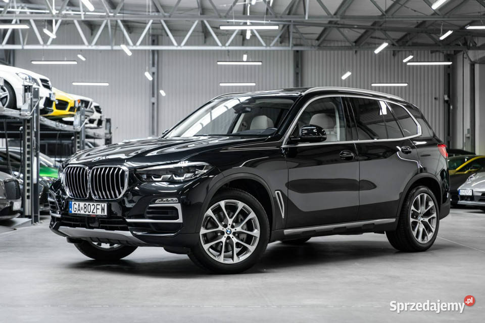 BMW X5 40i xLine Pneumatyka HeadUp Wzorowa garażowany Węgrzce sprzedam