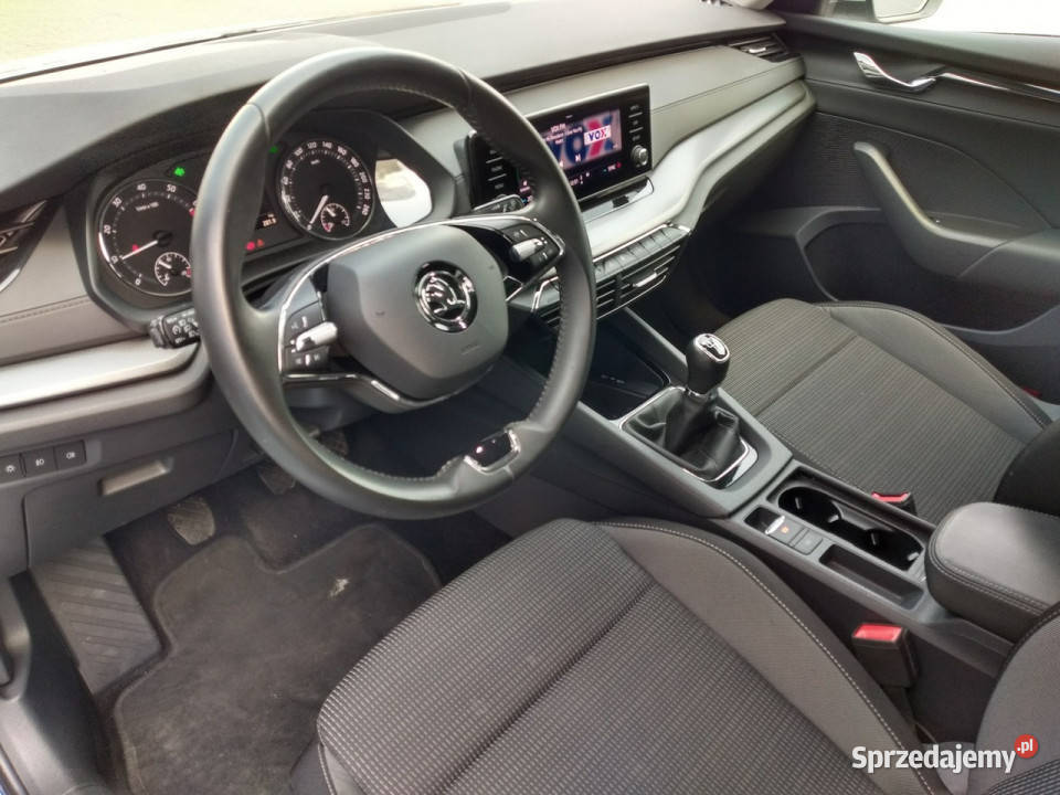 koda Octavia 15 TSI 150 ambition kamera led czujnik parkowania