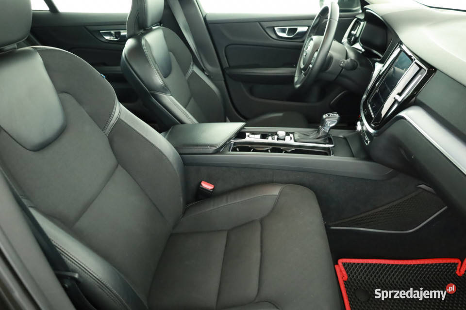 Volvo V60 T4 20 mazowieckie Piaseczno