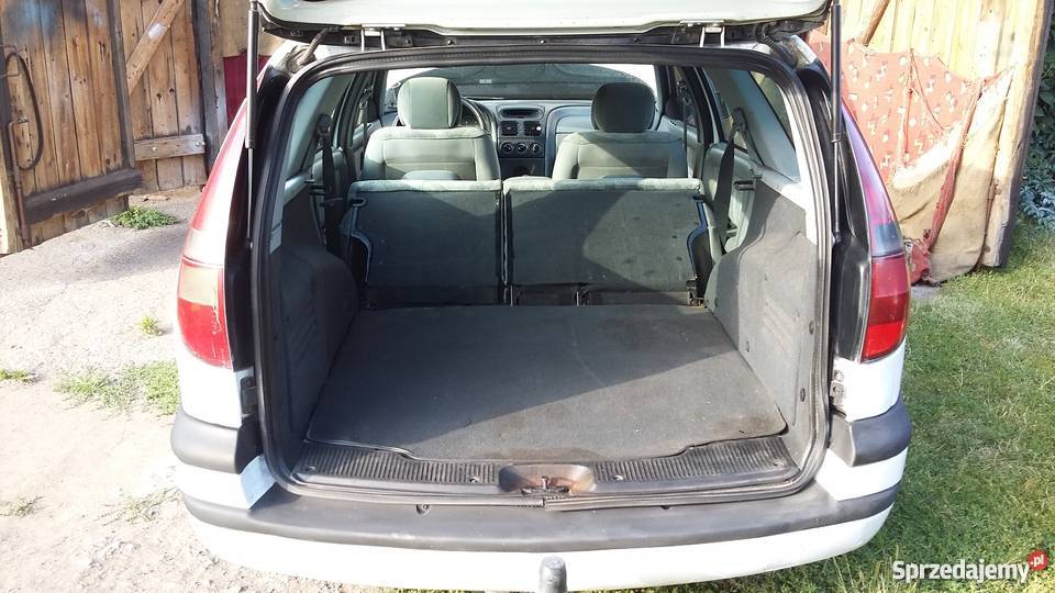 Renault Laguna 1 1616v okazja lakier metallic Laguna Lubawka