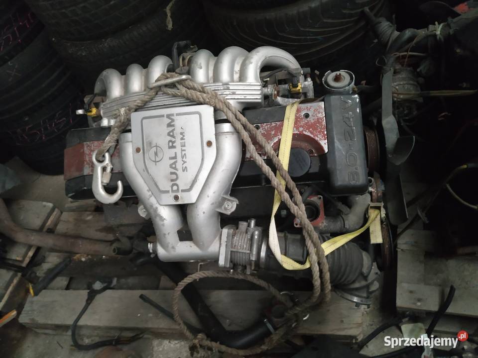 Sprzedam silnik C30SE 30 24v Opel Omega 3000 łódzkie Łódź