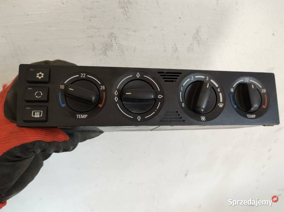 Panel nawiewu klimatyzacji BMW E38 nawiew Chodzież
