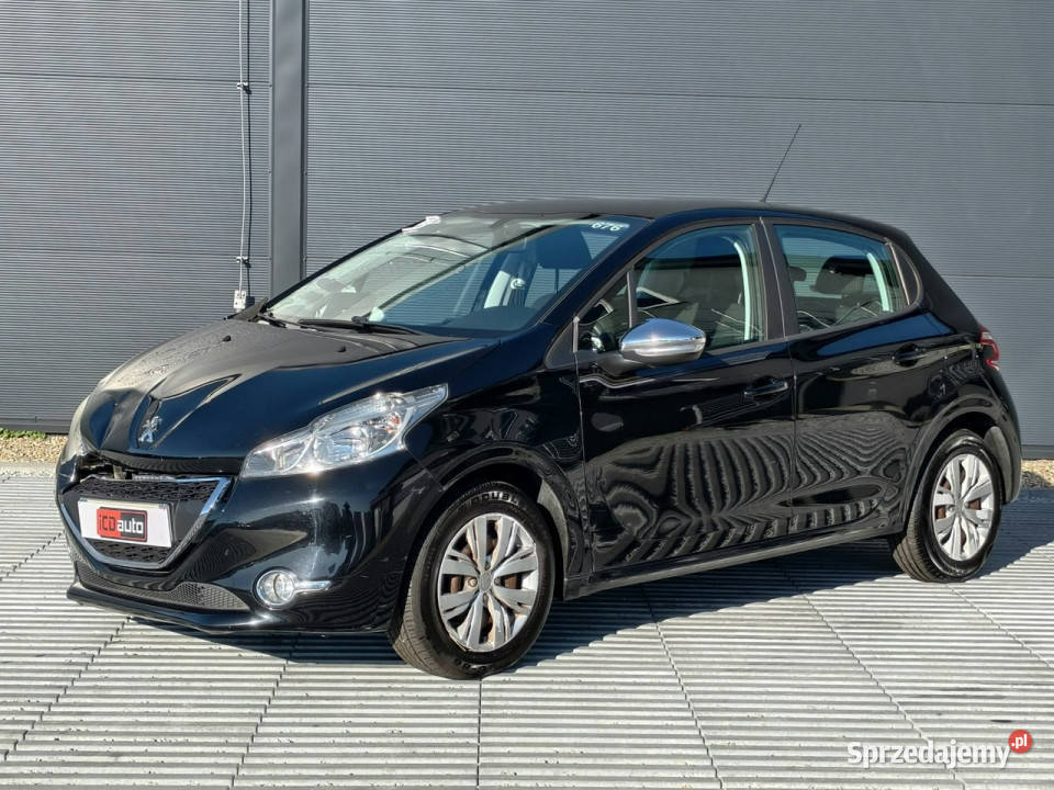 Peugeot 208 12 benzyna 82 klimatyzacja tablet czarny Kęty