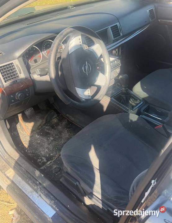 Syndyk sprzeda Opel Vectra 2004 r Stary Targ