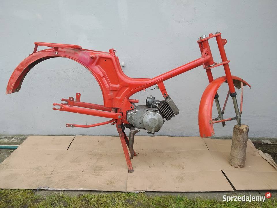 Romet Komar rama silnik