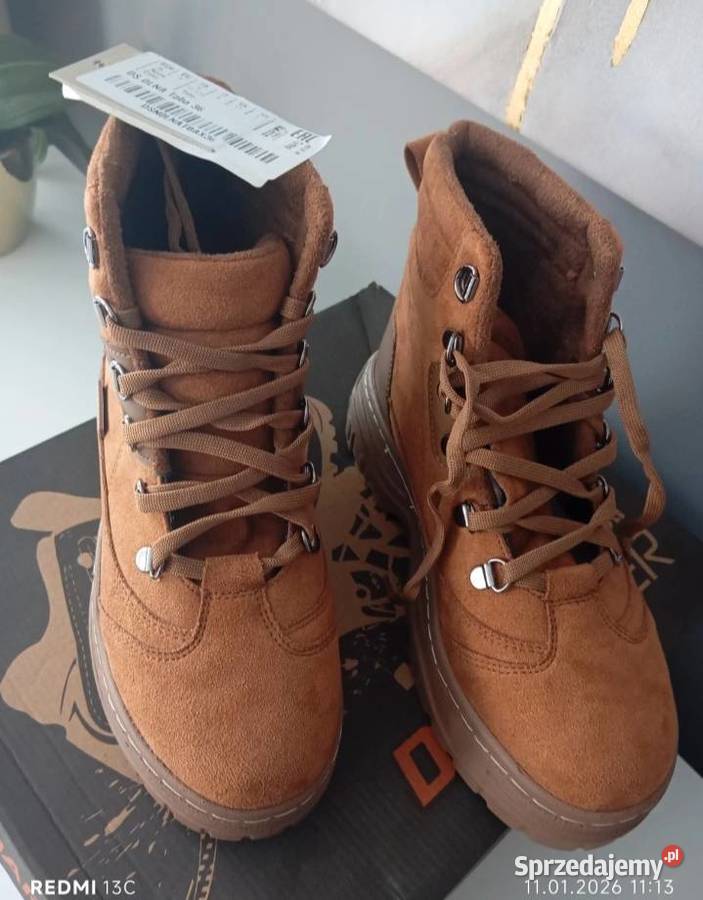 Trapery damskie Dark Seer 36