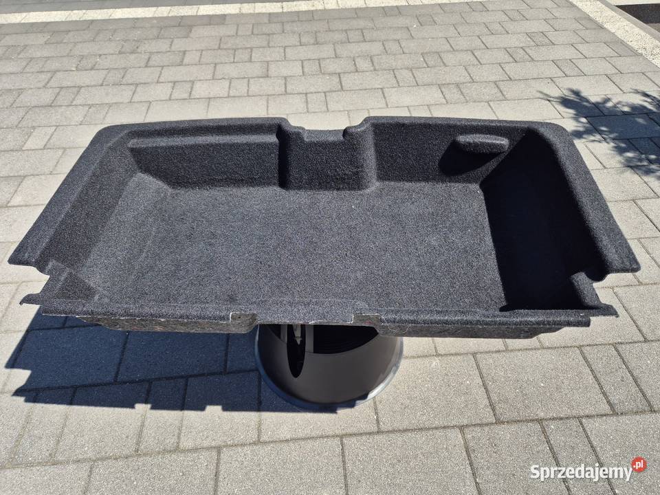 VOLVO XC90 II PODŁOGA BAGAŻNIKA WNĘKA 31484432 Rok produkcji 2017