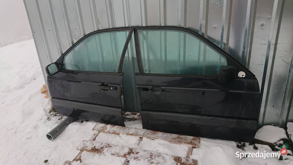 VW Passat B3 Maska Pokrywa Silnika Izby