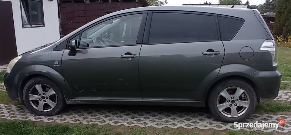 Sprzedam samochód Toyota Corolla Verso 1800cm3 Samochody osobowe Kuźnia