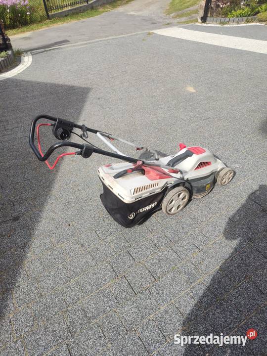 Kosiarka elektryczna sprawna z koszem Jeleśnia