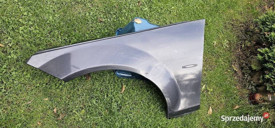 Błotnik lewy przód do Mercedes w204 2008 Łódź