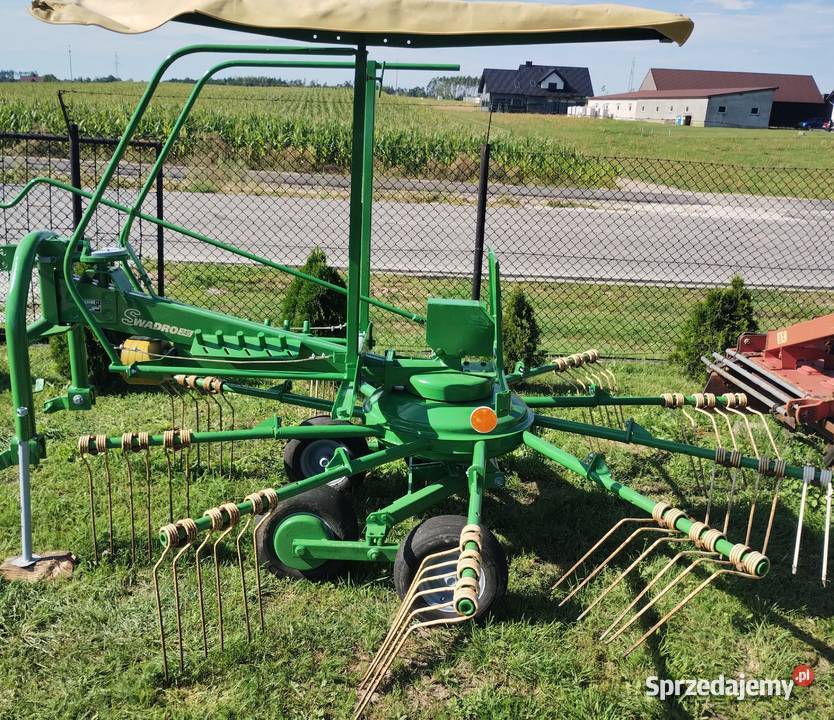 Zgrabiarka Krone swadro 345 stan nowe części Chojnice sprzedam