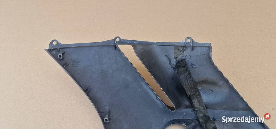 HONDA CBR1000 PŁUG OWIEWKA BOCZEK BOK OSŁONA Bieleń