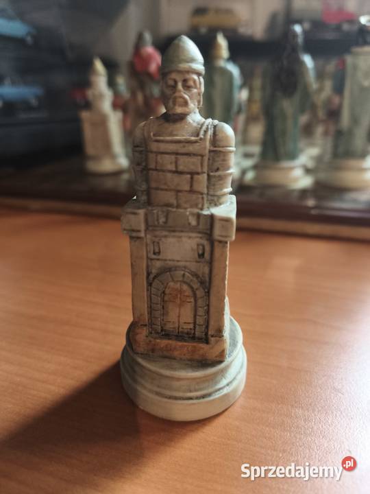 Szachy bierki figurki szachowe NIGRI Bitwa o podkarpackie Rymanów
