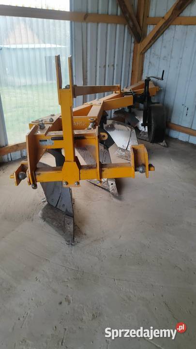 Pług 4 skibowy jednobelkowy DEMAROL Tomaszów Lubelski