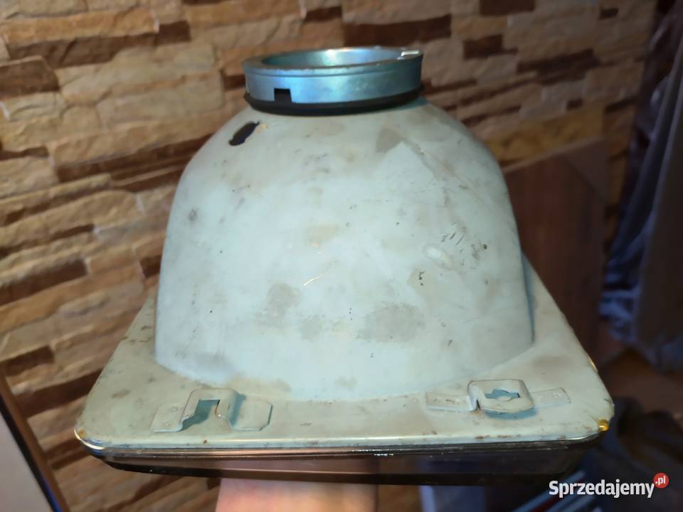 Lampa Volkswagen VW Passat B1 reflektor światła Nowy Staw