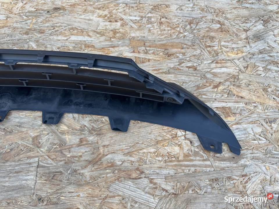 Środkowa kratka zderzaka przód dolna Opel osobowe wielkopolskie Międzychód