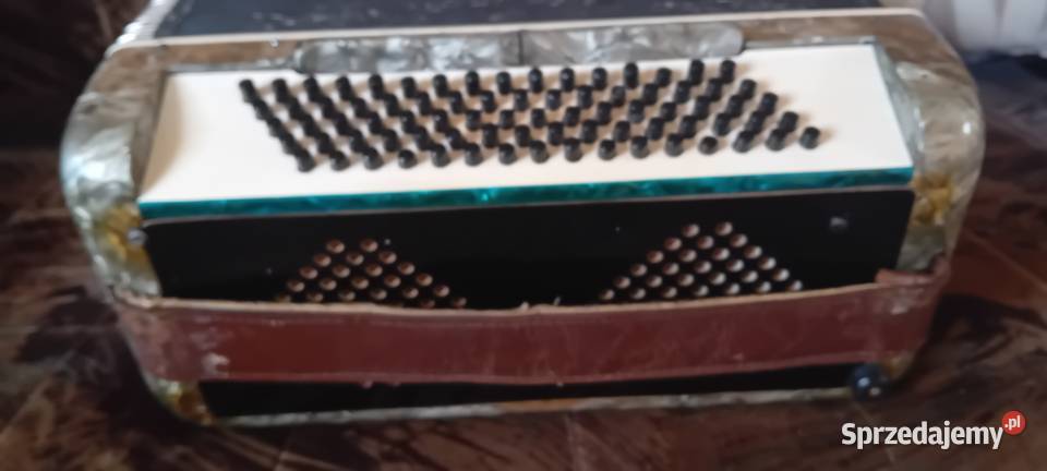 Akordeon victoria 80 basów uszkodzony Sosnowiec