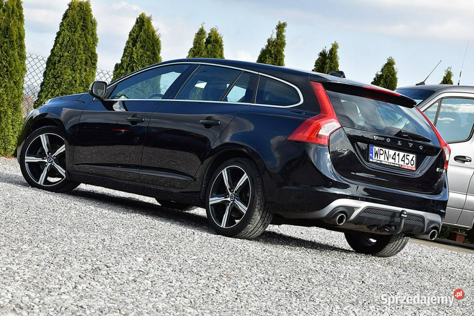 Volvo V60 20D4 190 RDesign Alcantara Led Navi