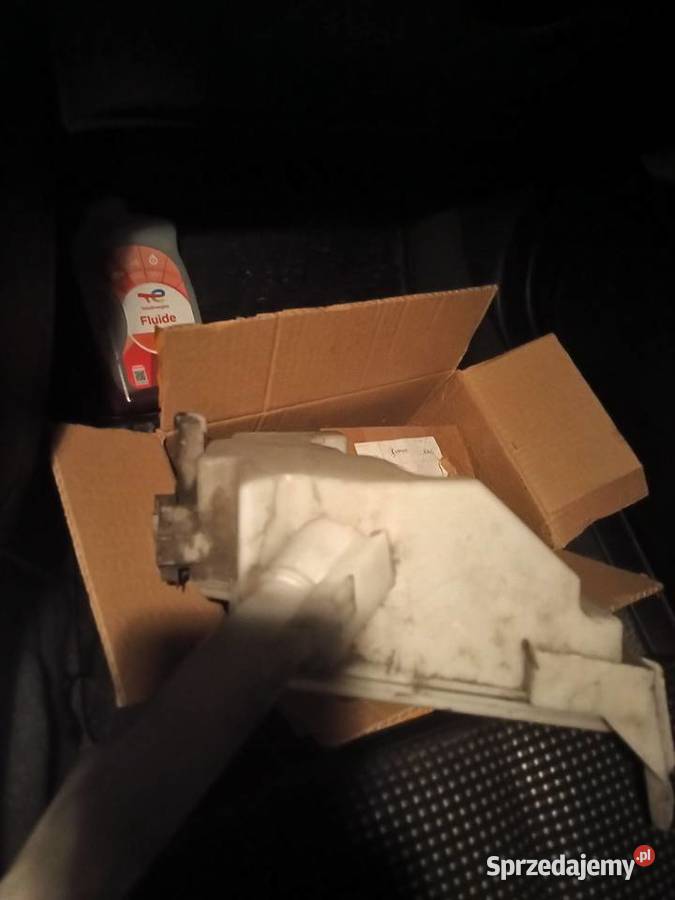 Zbiornik spryskiwaczy peugeot 407 Zbiorniki płynu do spryskiwaczy Ostrów Wielkopolski