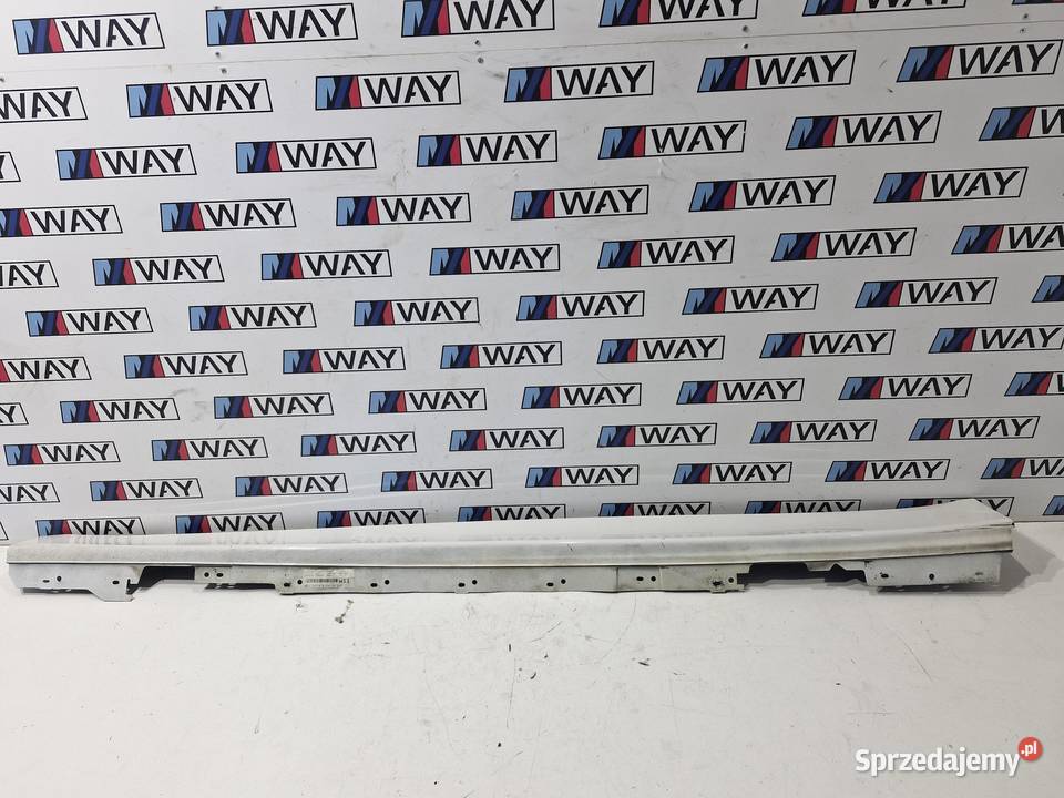 7256911 BMW F30 F31 LISTWA PROGOWA LEWA