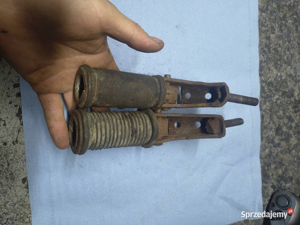 Podnóżki pasażera Jawa perak 250 typ 11 12 18 Rzeszów