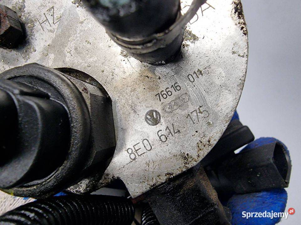 POMPA AUDI A8 D2 8E0614175 Lipno