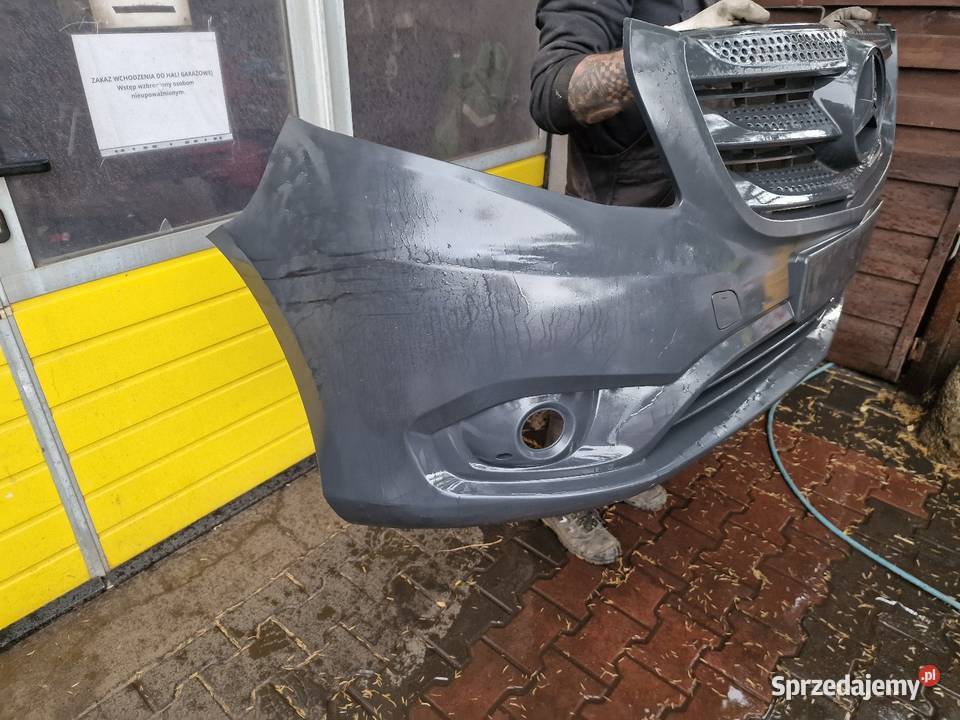 Mercedes Vito Zderzak przedni z grillem do Łódź