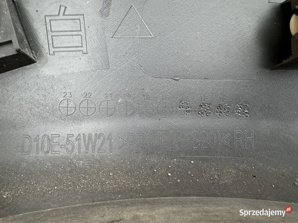 Listwa nakładka błotnika przód prawa rh Mazda Motoryzacja wielkopolskie Sieraków