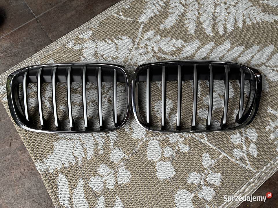 Nerki grill atrapa zderzaka BMW X1 F48 osobowe łódzkie Szadek