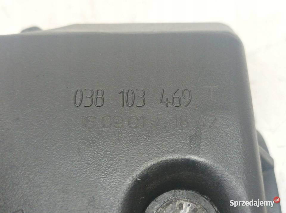 POKRYWA ZAWORÓW 038103469 Audi A4 II 20002006 B6