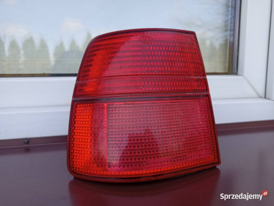 Seat Toledo I 1 lampa tył tylna lewa narożna w Sieradz