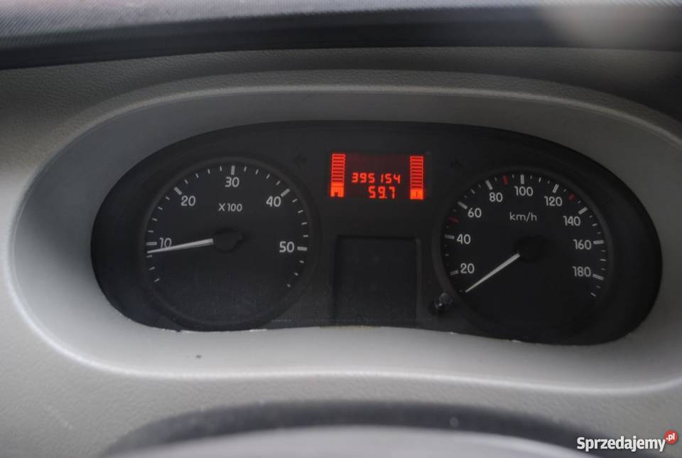 Renault Master zolty Samochody dostawcze Dębica