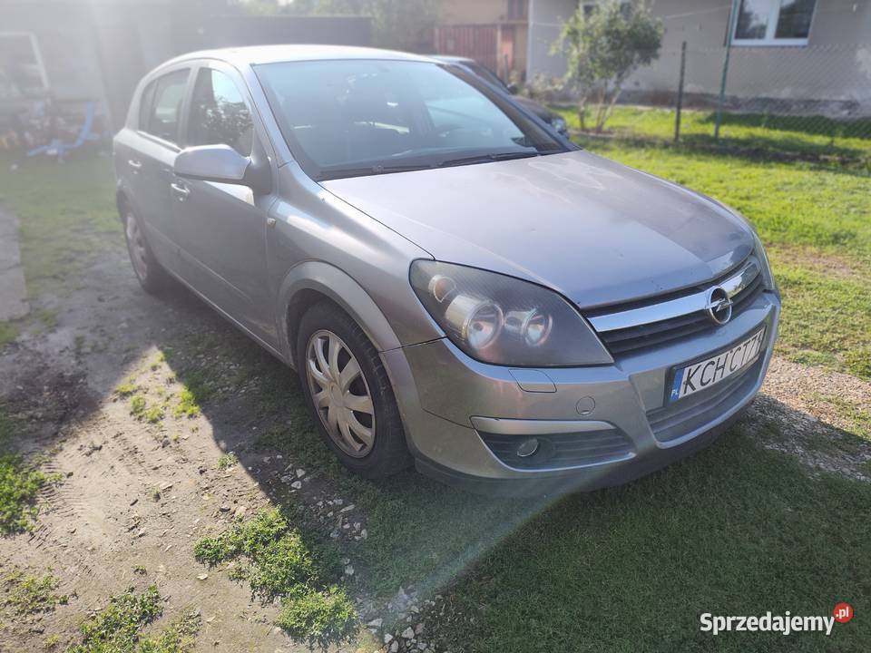 Opel Astra H 2006 r 17 CDTI Isuzu nieuszkodzony Astra Bobrek