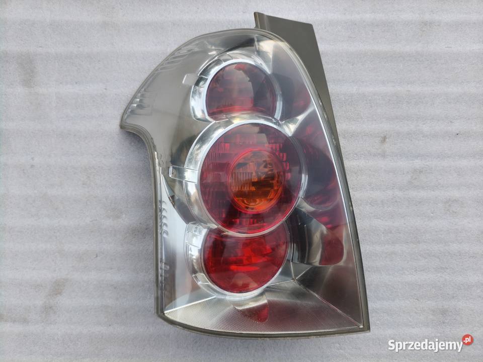Lampa Lewy Tył Tylna Lewa Toyota Corolla Verso
