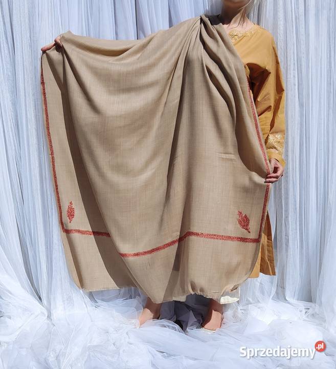 Szal orientalny indyjski haftowany haft paisley