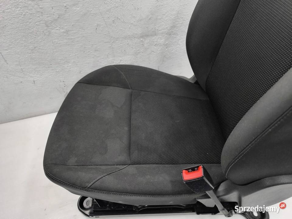 FOTEL PRAWY PRZÓD FORD FOCUS MK3 LIFT Fotele i kanapy