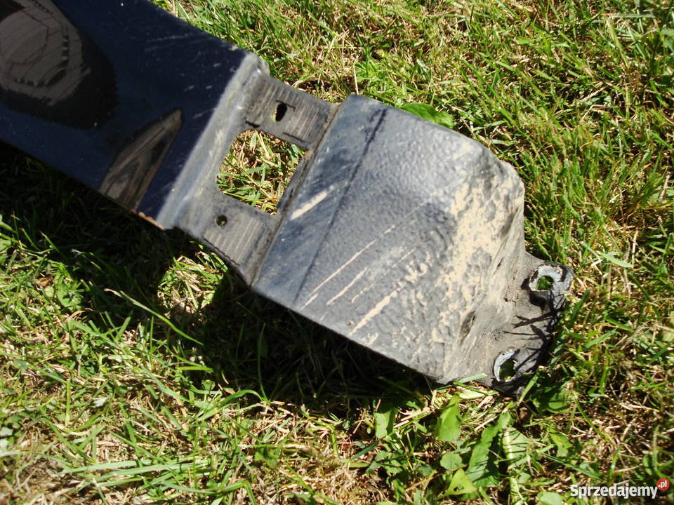 Błotnik prawy przedni Audi A3 8P lakier LZ7L Karoseria Suwałki