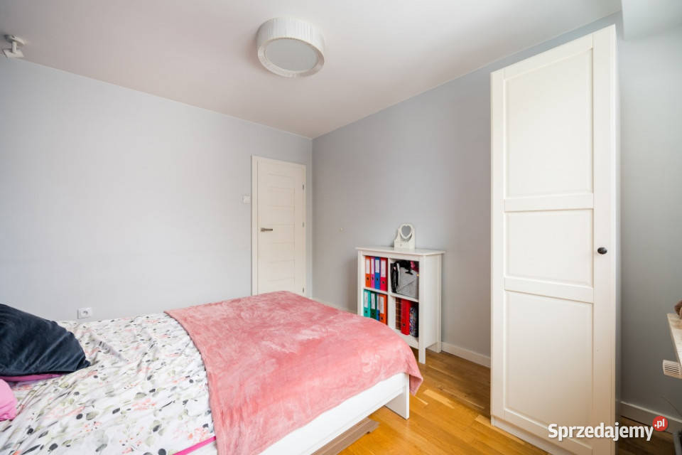 Metro Służew Narożne Parking Spółdzielczy 569m Warszawa