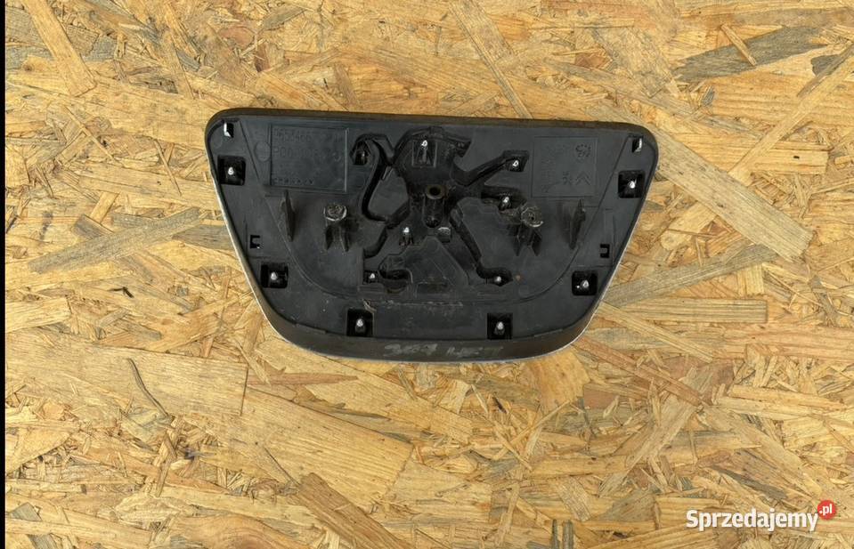 ATRAPA GRILL ZNACZEK PEUGEOT 307 LIFT 9653466777 Międzychód sprzedam