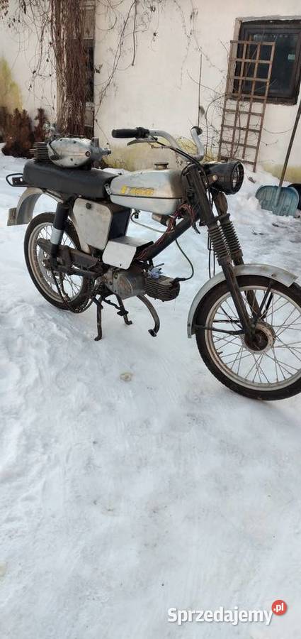 Romet ogar 200 z dokumentami